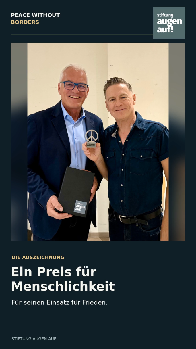 Bryan Adams erhält Auszeichnung Peter Hoppe überreicht Bryan Adams die Auszeichnung "Frieden ohne Grenzen"